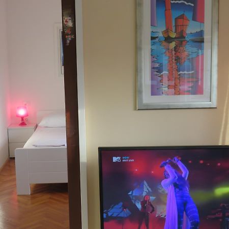 Apartments Istarska Street (Adults Only) Сплит Екстериор снимка