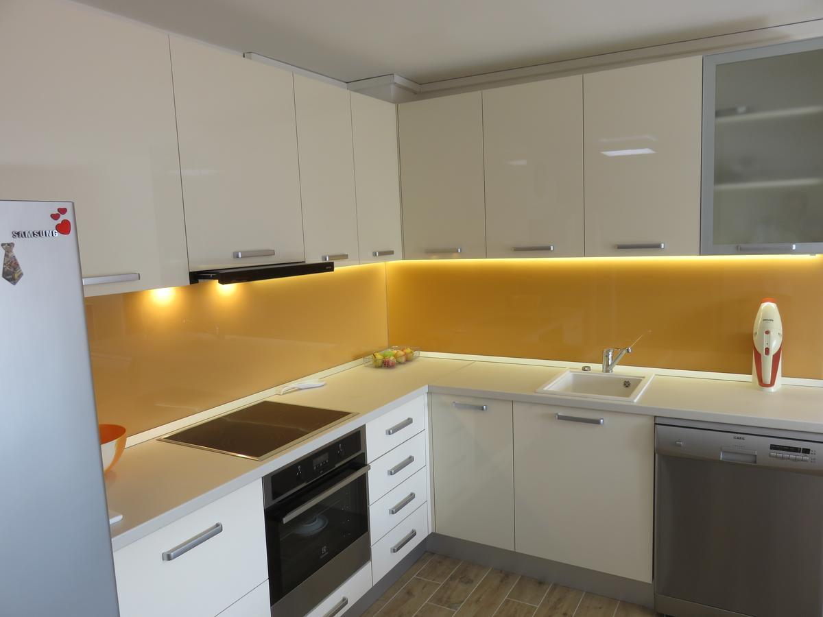 Apartments Istarska Street (Adults Only) Сплит Екстериор снимка
