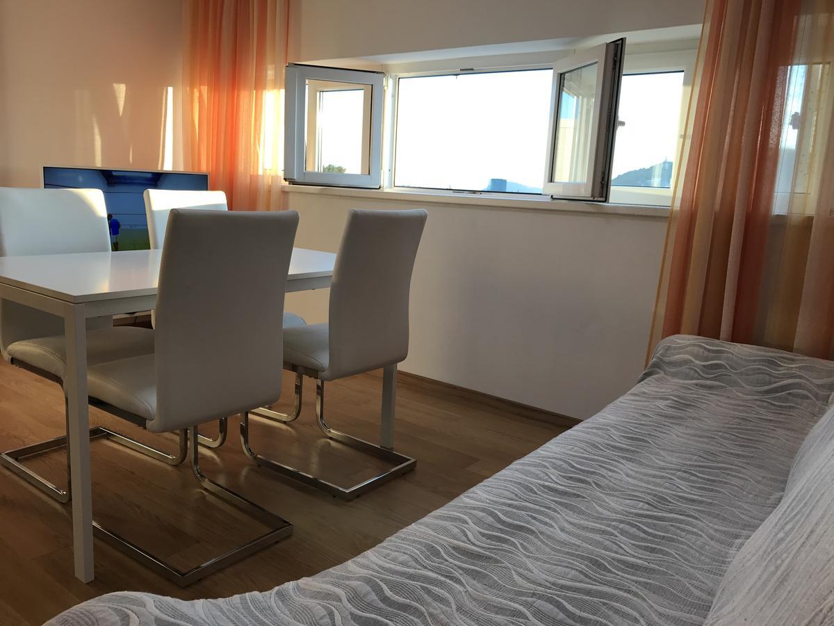 Apartments Istarska Street (Adults Only) Сплит Екстериор снимка