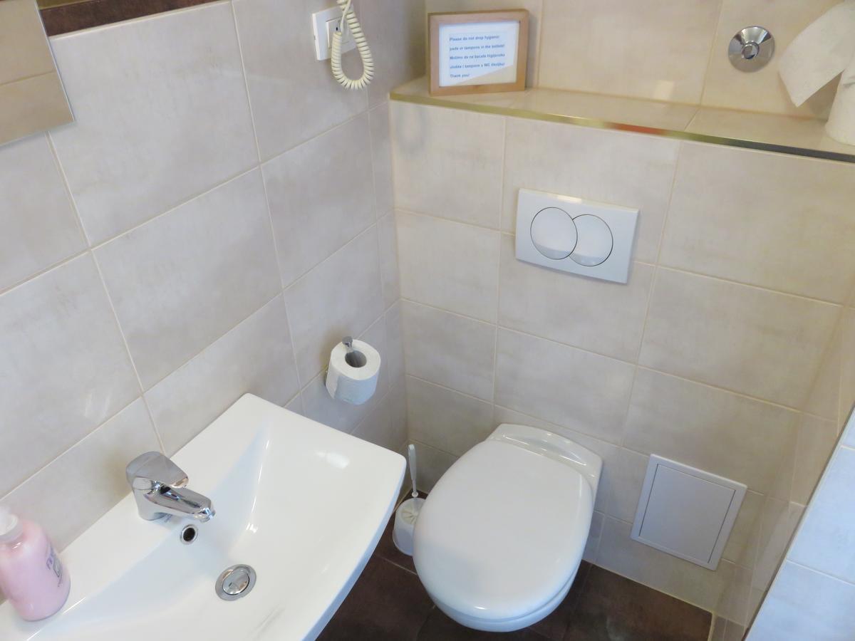Apartments Istarska Street (Adults Only) Сплит Екстериор снимка