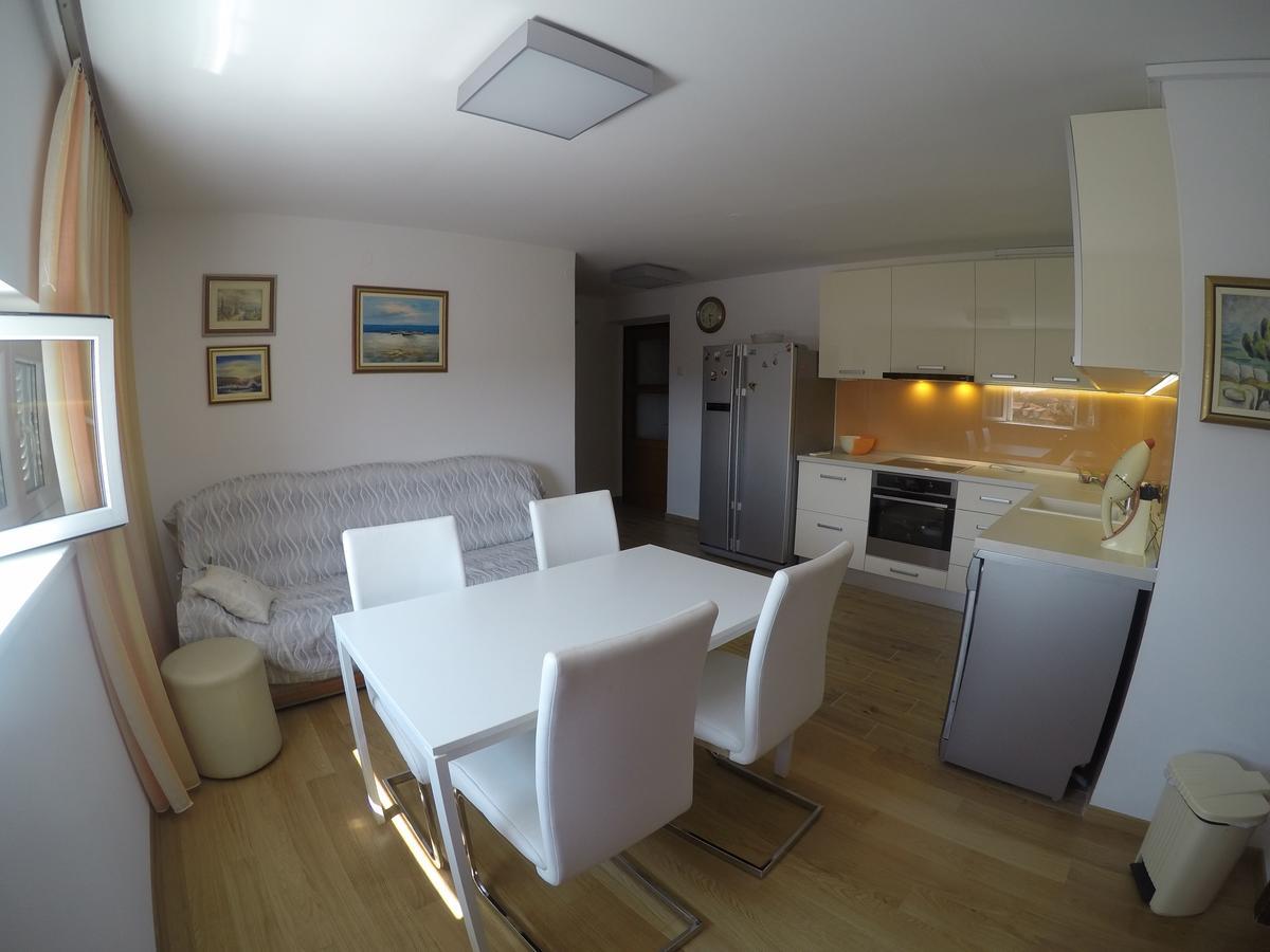 Apartments Istarska Street (Adults Only) Сплит Екстериор снимка