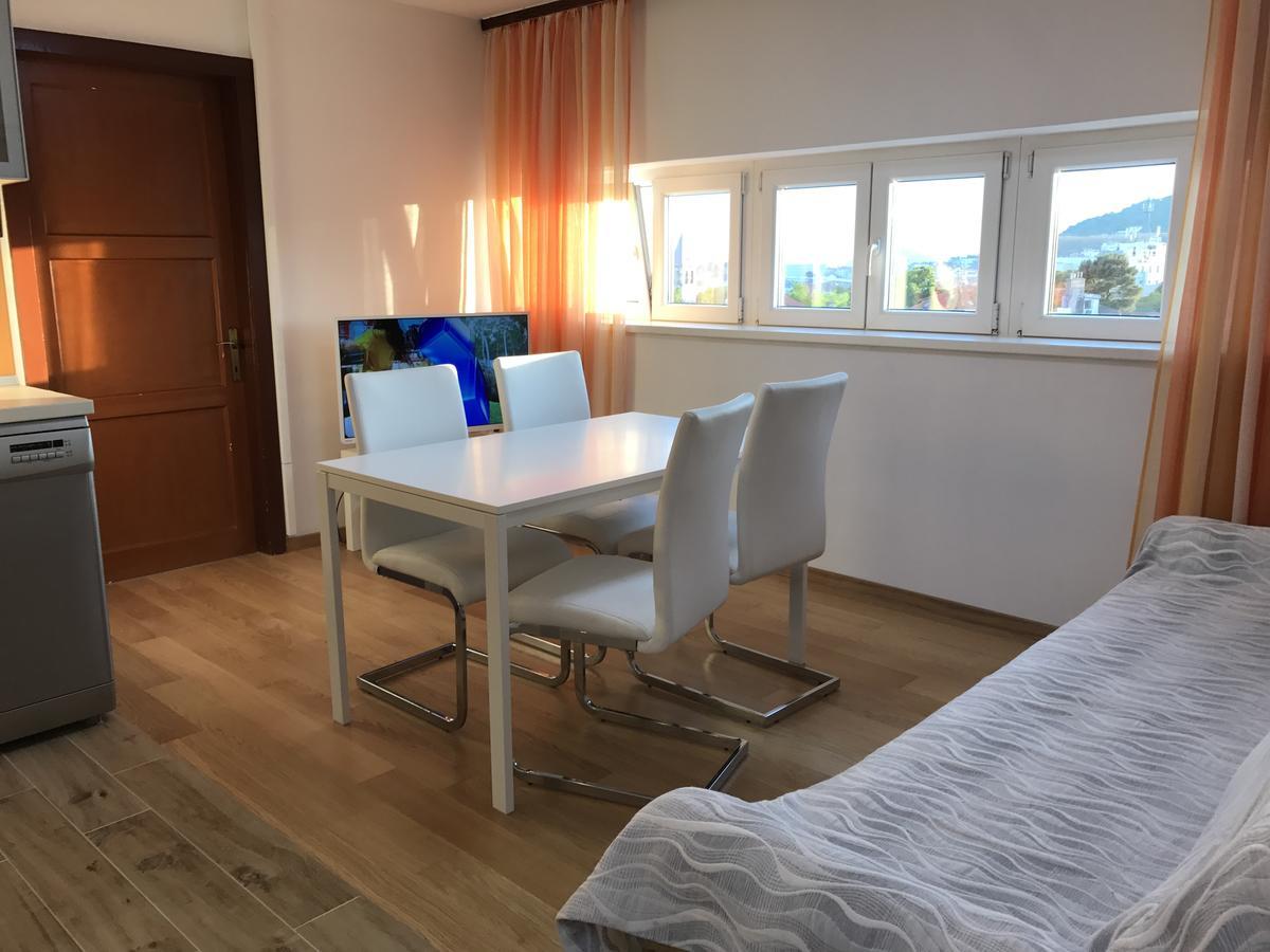 Apartments Istarska Street (Adults Only) Сплит Екстериор снимка
