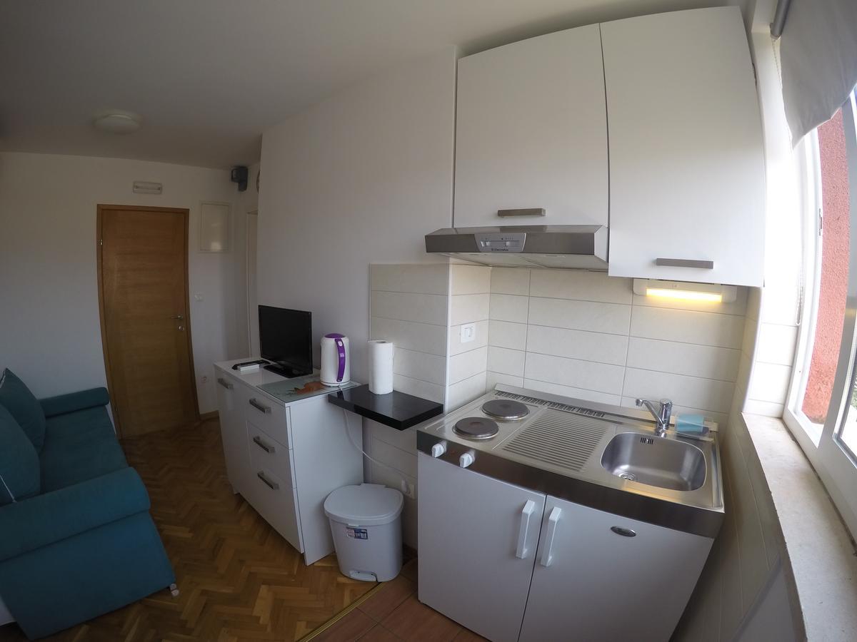 Apartments Istarska Street (Adults Only) Сплит Екстериор снимка
