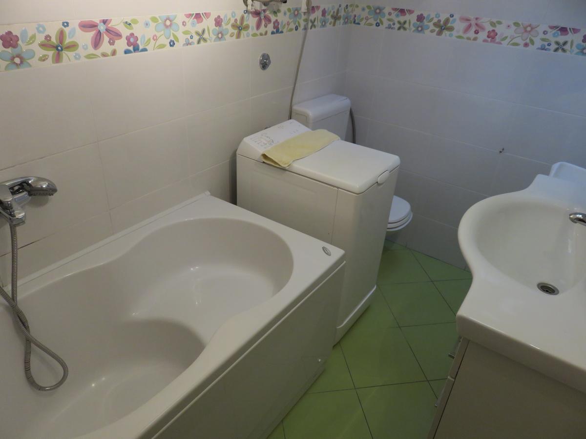 Apartments Istarska Street (Adults Only) Сплит Екстериор снимка